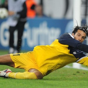 开云体育在线-广东男篮大胜上海，积分榜再次领先，广东男篮输上海男篮