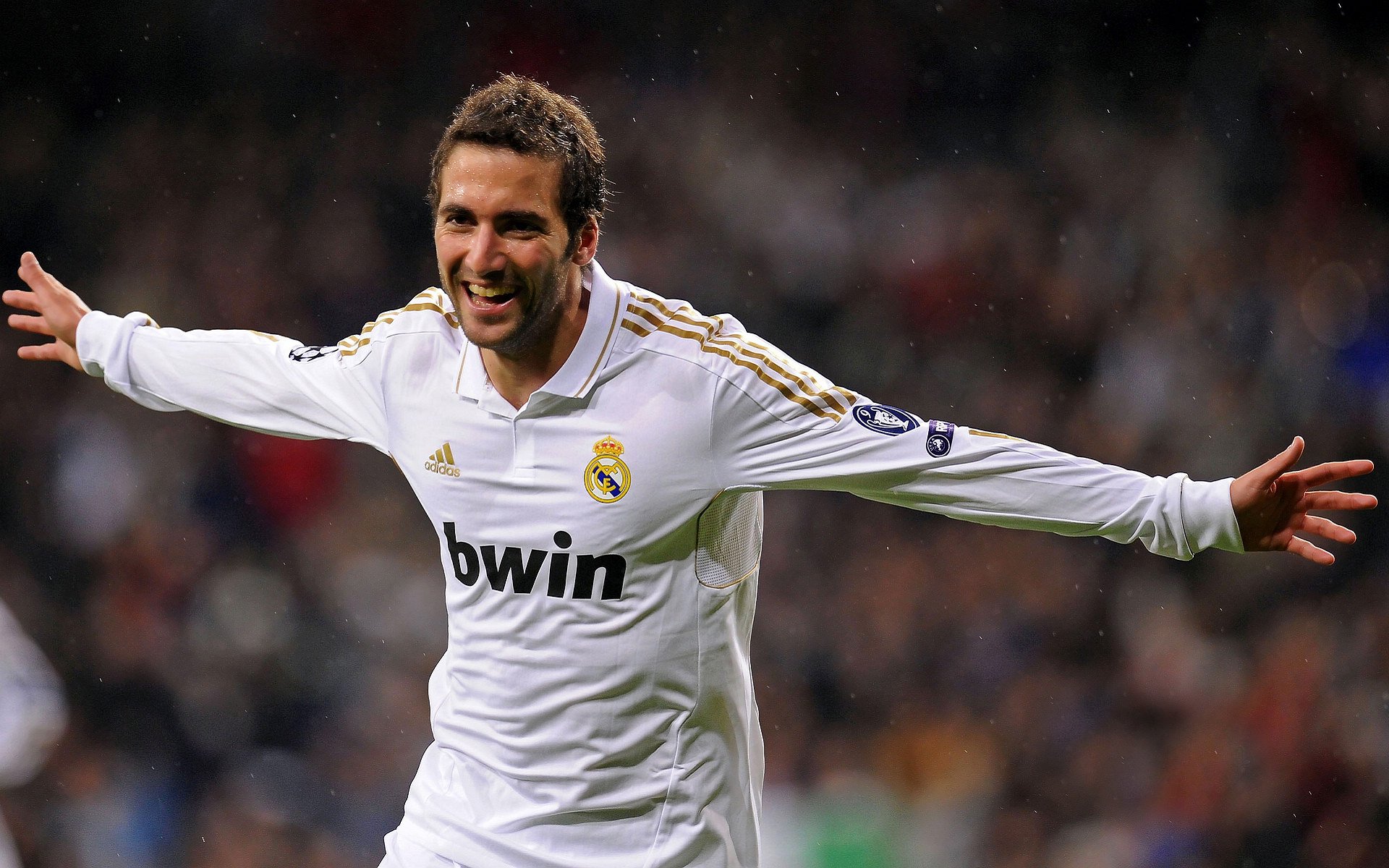 桑托斯主场击败对手，桑托斯主帅